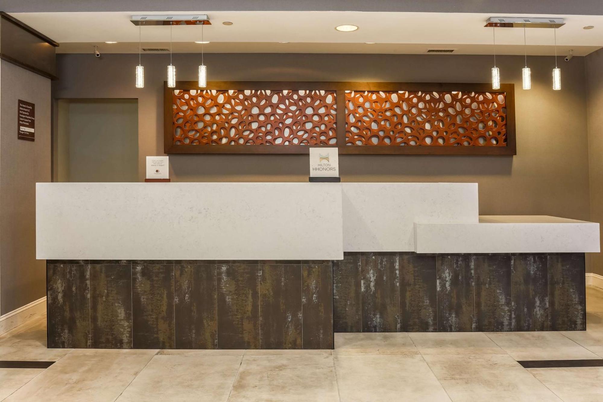 Doubletree By Hilton Atlanta Airport Hotel College Park Eksteriør billede