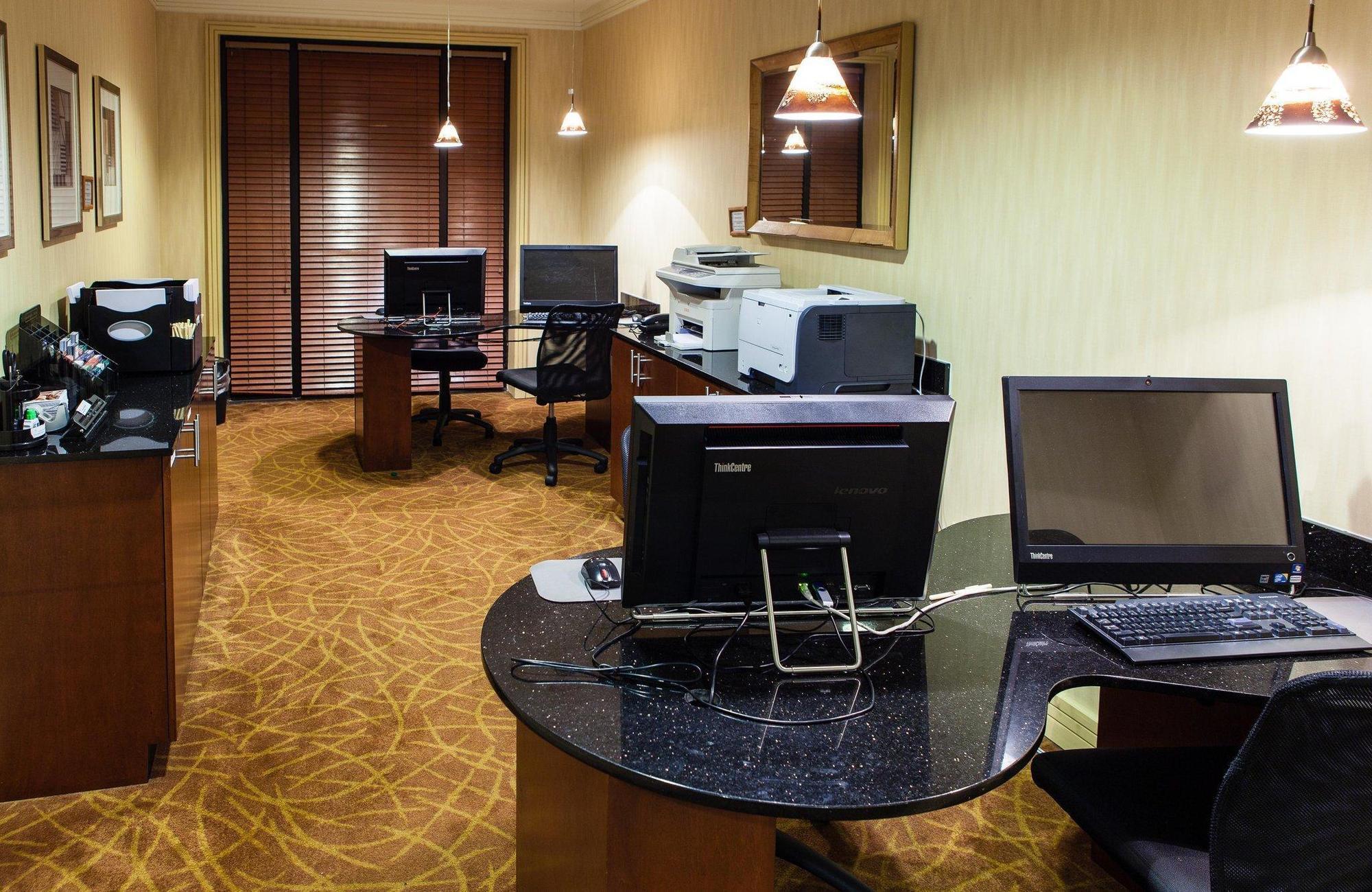 Doubletree By Hilton Atlanta Airport Hotel College Park Eksteriør billede